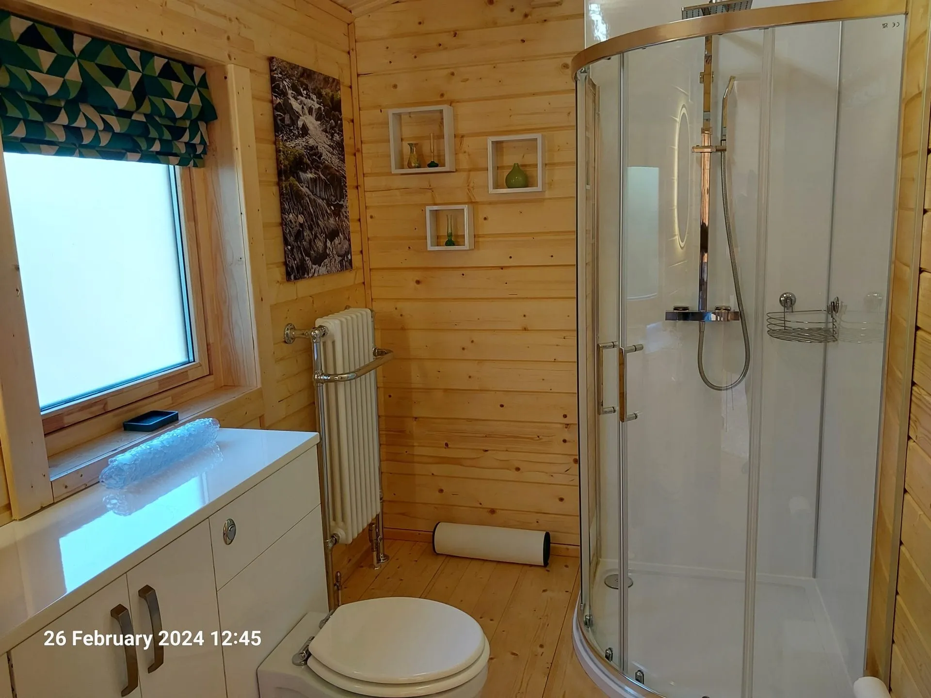 Spacious bathroom with large shower in Little Lodge, Torwood Country Lodges, Newton Stewart